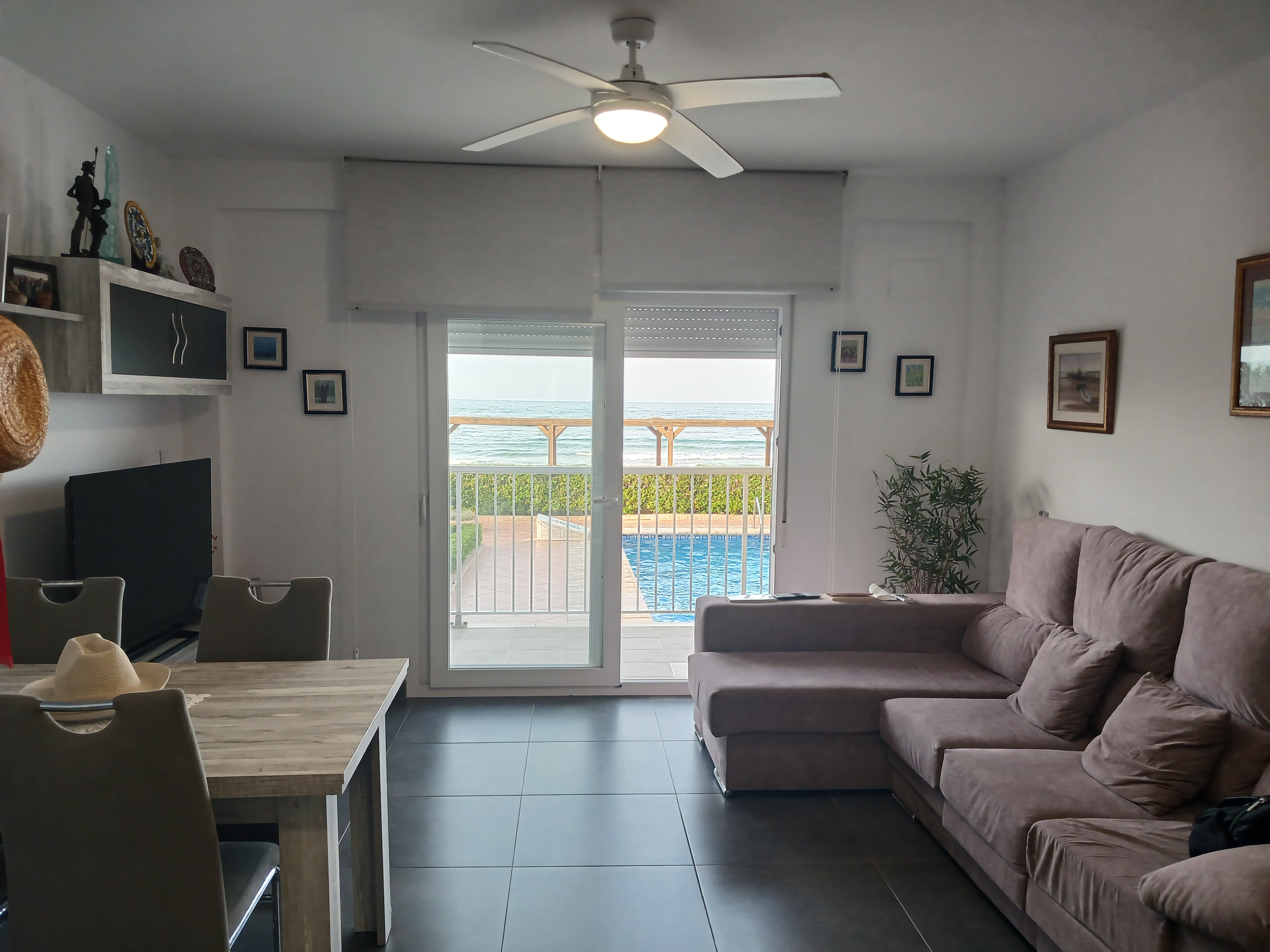 Piso en venta en Playa de Bellreguard - Frente al Mar — foto 1 de 15